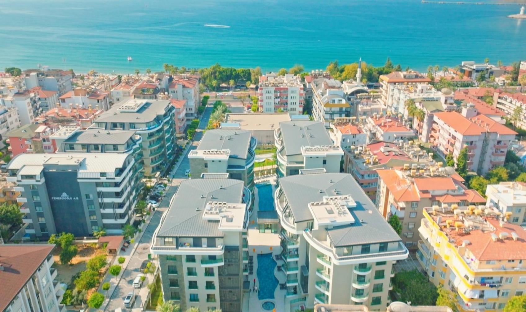 In 100m To The Sea * Alanya